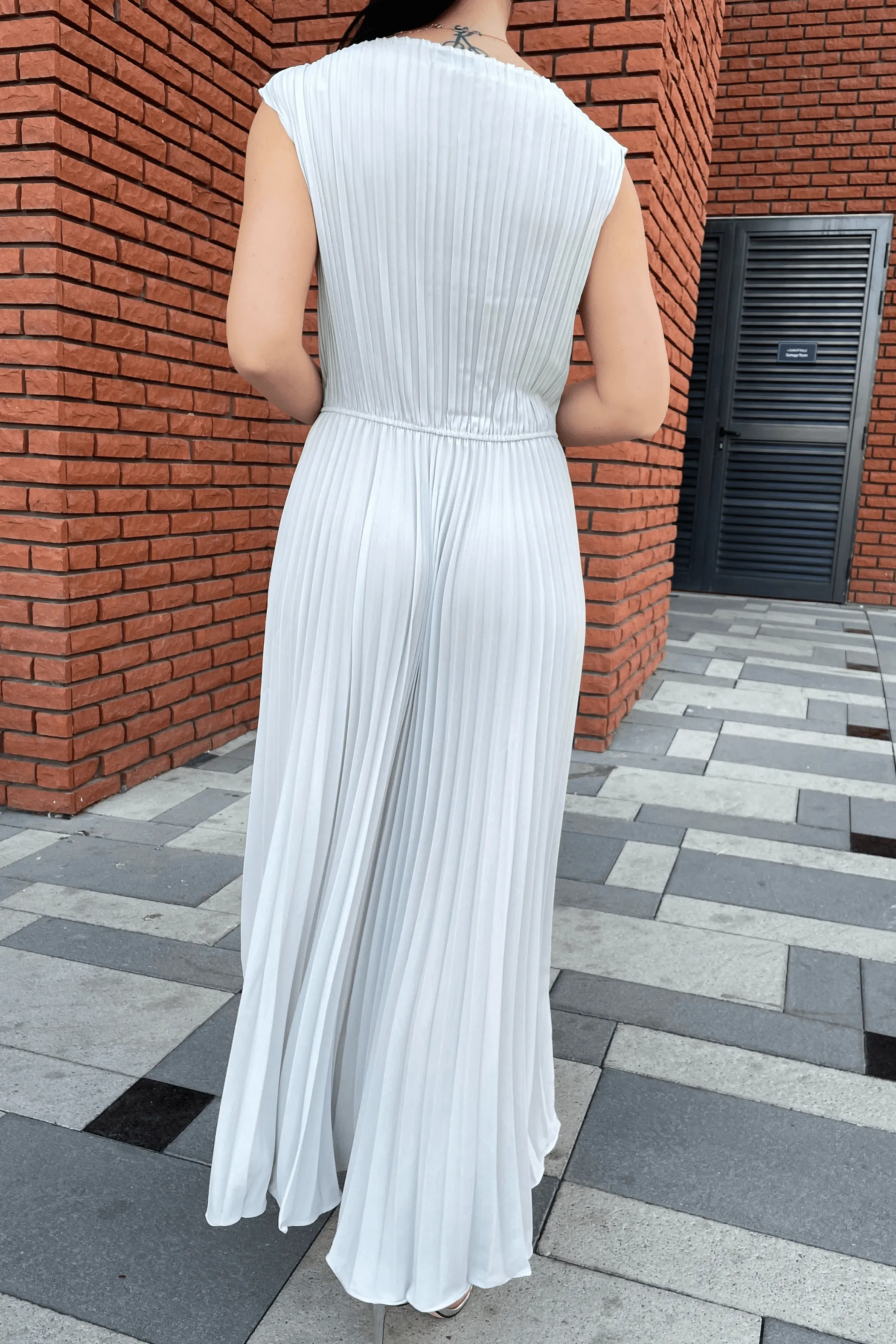 Dalila Sleeveless Narrow Waist Dress