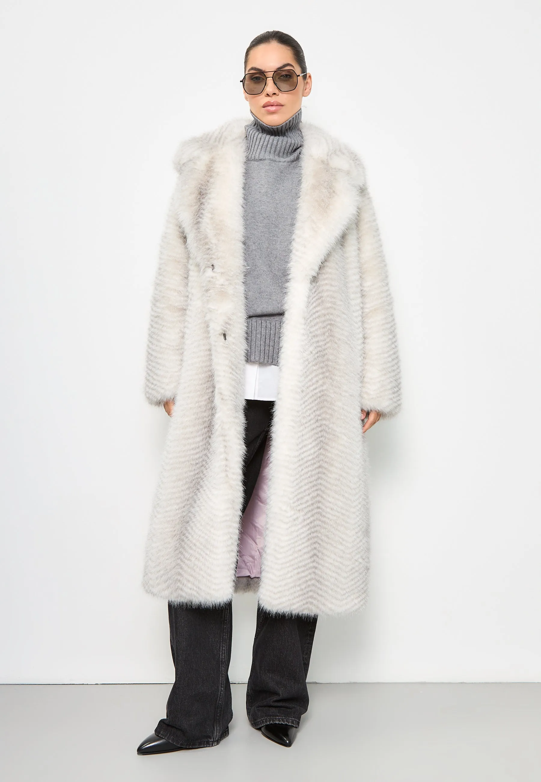 Luxurious Faux Fur Coat Natalie  - White