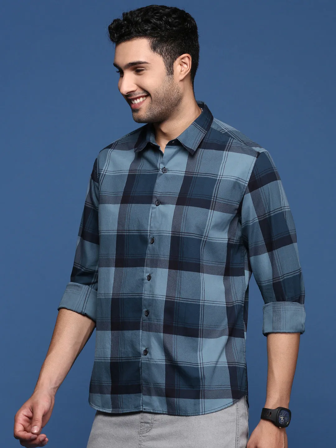 Men Checked Navy Blue Slim Fit Shirt