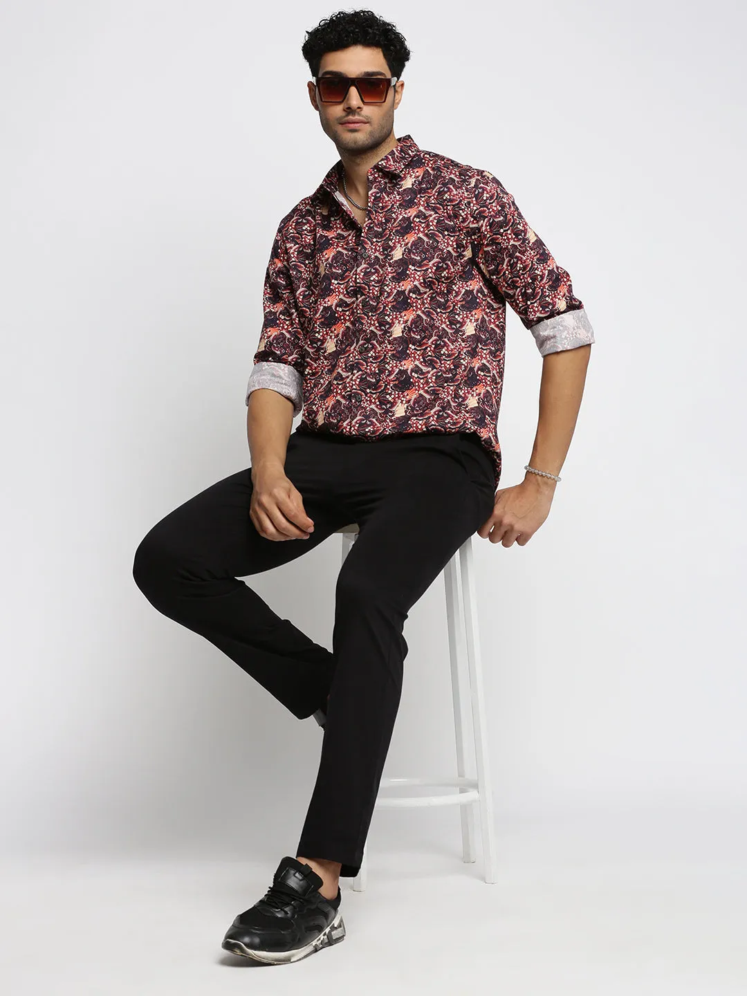 Men Maroon Spread Collar Graphic Shirt