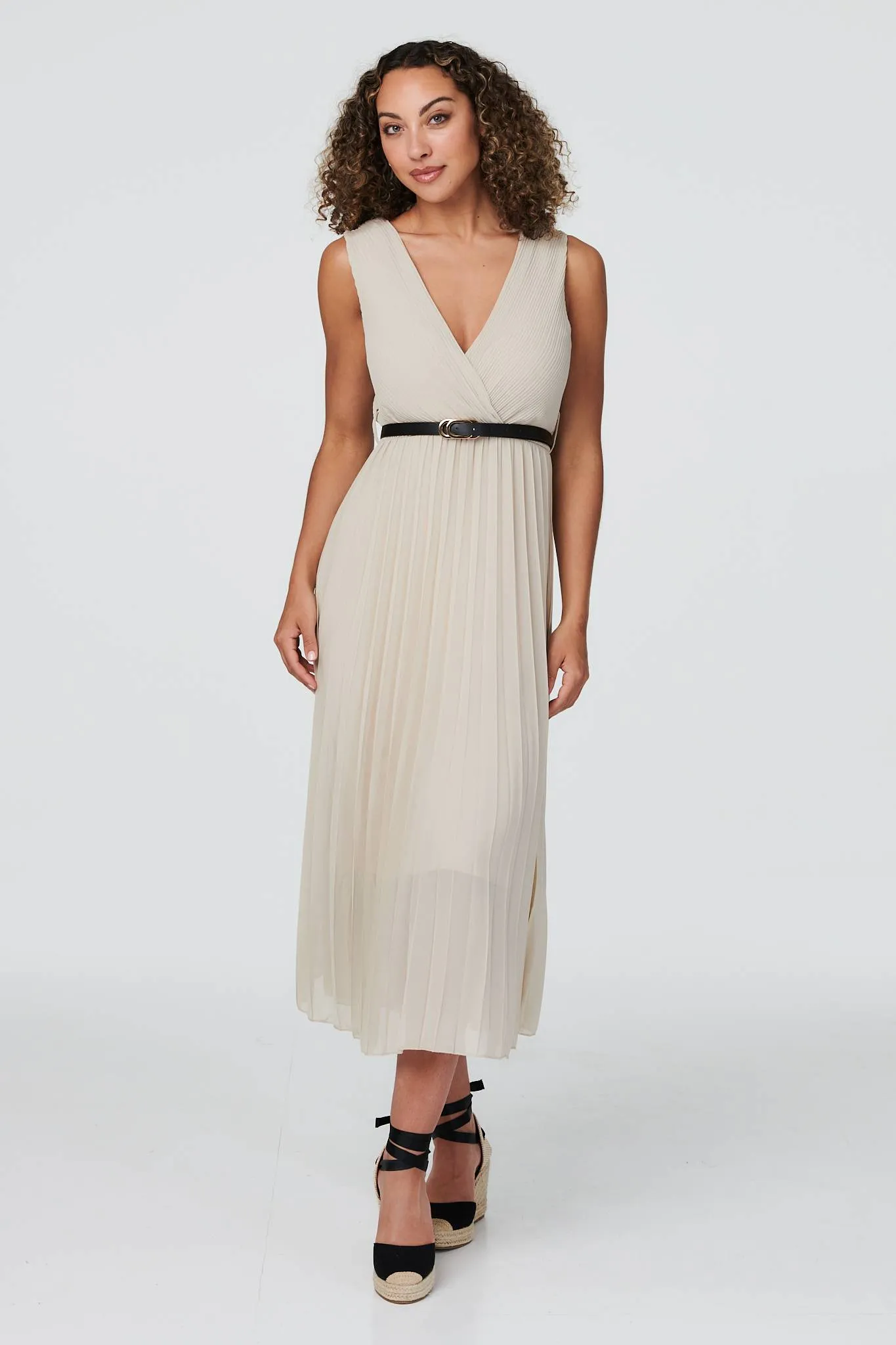 Sleeveless Pleated Midi Dress