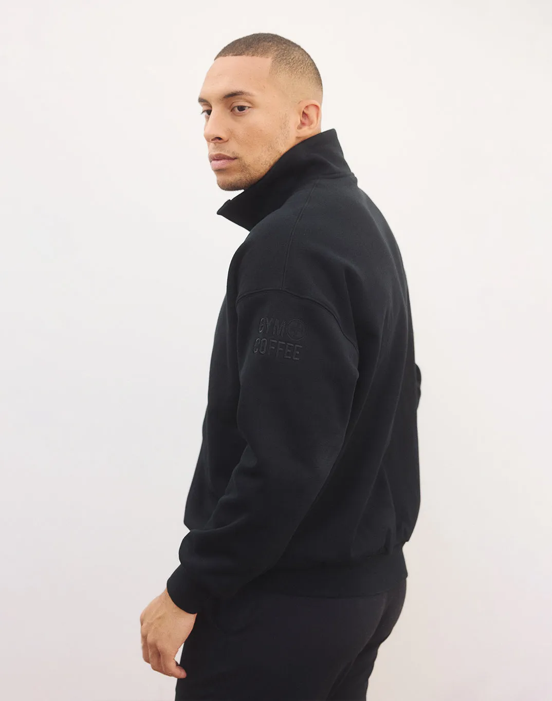 Snap Collar Sierra Sweatshirt in Black